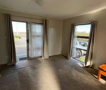 Charming Bay View 1BR Flat with Garden - Photo 1