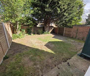 2 bedroom semi-detached house to rent - Photo 5