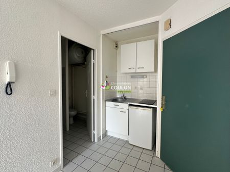 Location Appartement 1 pièce 21m² - Photo 2
