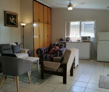 Furnished Room for Rent in Central Newtown Location - Photo 6