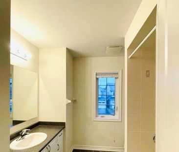 For Lease - 10 Benn Avenue, Georgina, Ontario - Photo 6