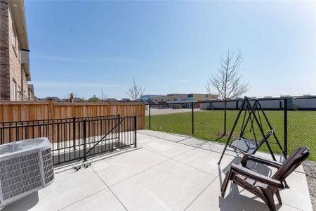 For Lease - 41 Dufay Road, Brampton, Ontario - Photo 5