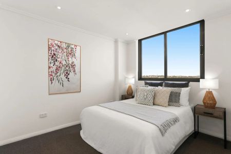 Commanding Views And Ultimate Position - Lift Access - Photo 3