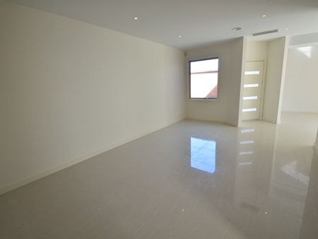 3/5 Worsley Avenue, Clayton South VIC 3169 - Townhouse For Rent | Domain - Photo 2
