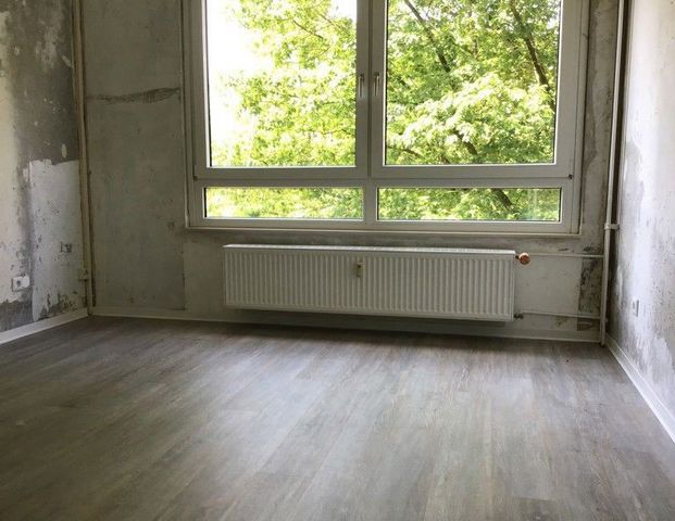 Praktische 3-Zimmer-Wohnung mit niedlichem Balkon! - Photo 1