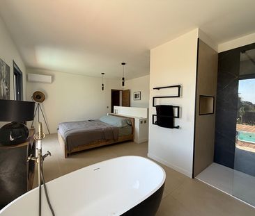 Maison d'exception de 133.90m² sur les hauteurs de Ceyreste, - Photo 2
