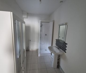 Location Appartement 2 pièces 54m² FLERS EN ESCREBIEUX 59128 - Photo 4
