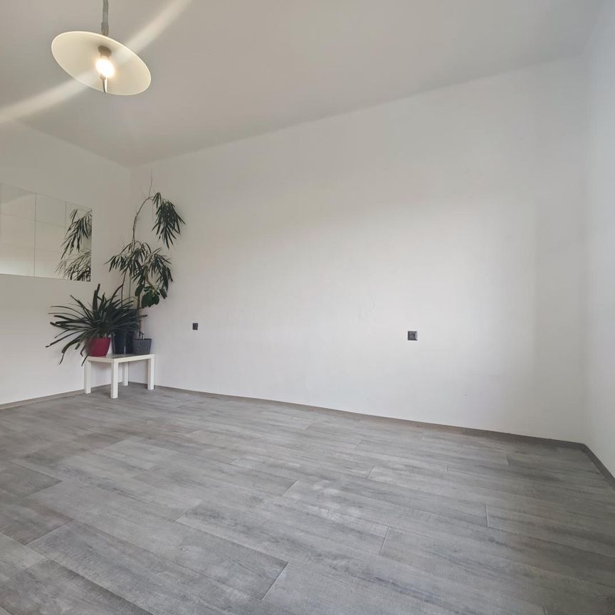 Pronájem bytu 2+1 56 m² - Photo 1