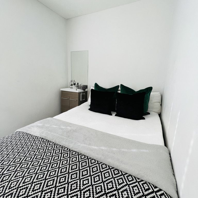 BEDROOM 2 - Photo 1