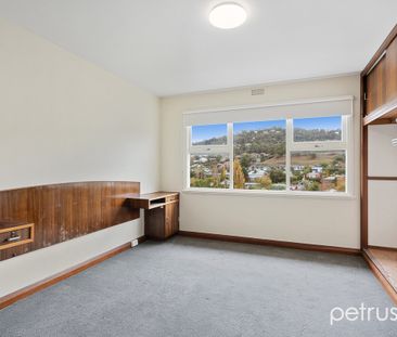 1 / 3 Nevin Street - Photo 2