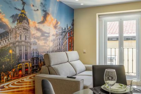 Calle de Colón, Madrid, Community of Madrid 28004 - Photo 2