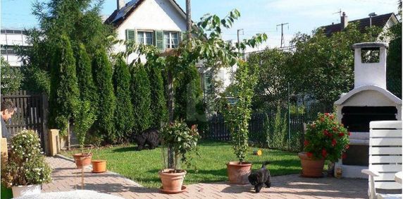 GENEROUS WITH GARDEN - Photo 2