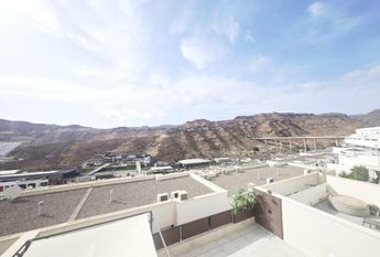 Puerto Rico, Canary Islands 35130