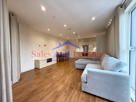 2 bedroom flat to rent - Photo 4