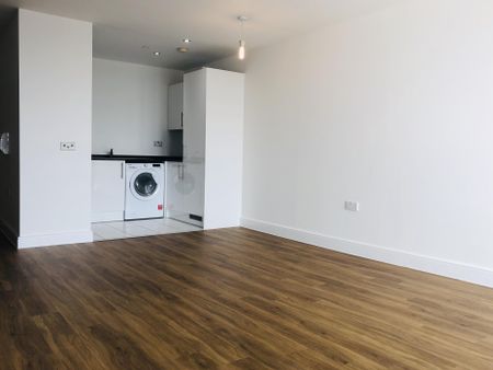 Century Tower, Chelmsford, Shire Gate - Photo 2