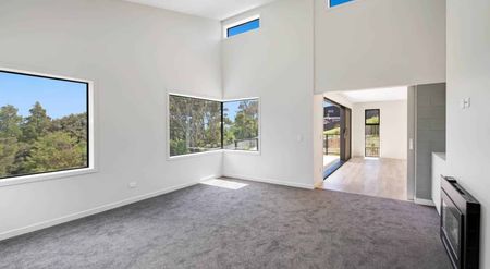 Executive Sanctuary: 4 Bed, Office, Views + Wh... - Photo 5