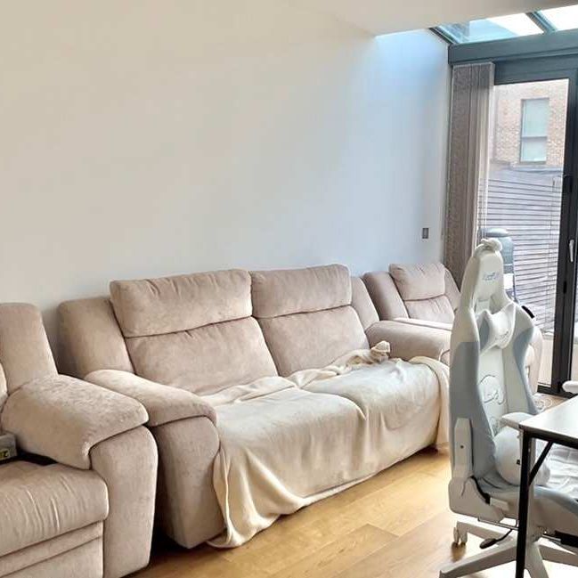 Colindale Gardens 2 Room 1 - Photo 1