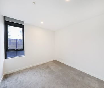 Comfortable Living in the Heart of Footscray - Photo 2