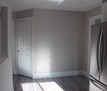 For Lease - 14 Leeming Street Unit# 2nd floor, Hamilton, Ontario - Photo 4