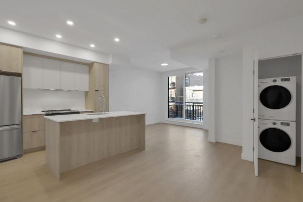 Grace Condos - Photo 1