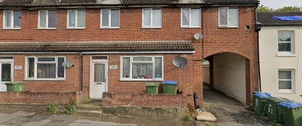 Studio Flat, Portswood Road, SO17 - Photo 1