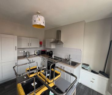 Apt 2, 96 Malone Avenue, Belfast BT9 6ES - Photo 4