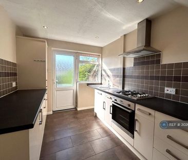 3 bedroom terraced house to rent - Photo 5