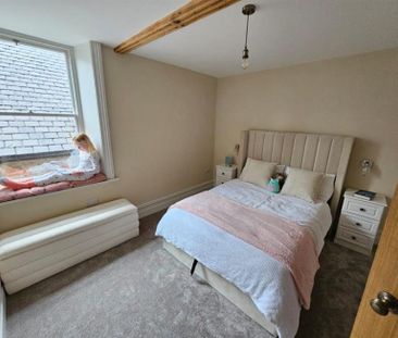 3 Bedroom Apartment To Let - Photo 5