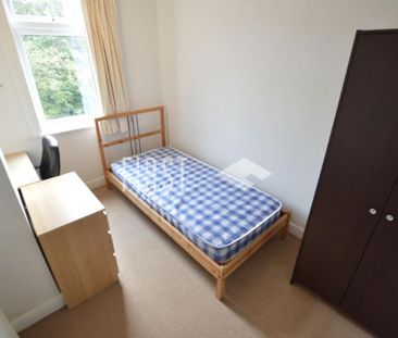 4 bedroom terraced house to rent - Photo 4