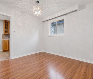 For Lease - 29 Baker Crescent, Barrie, Ontario - Photo 1