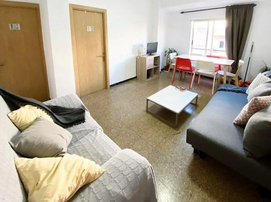 Carrer del Poeta Mas y Ros, Valencia, Valencian Community 46022 - Photo 1