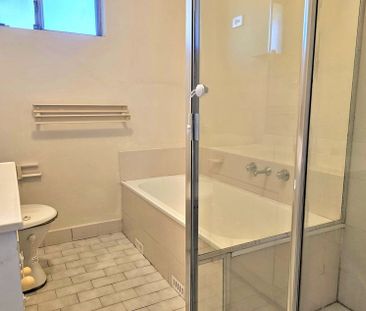 3 Bedroom Townhouse - Photo 5