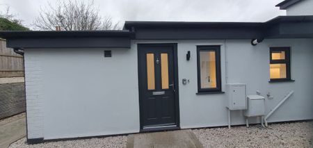 College Road, Framlingham, Woodbridge, IP13 - Photo 4