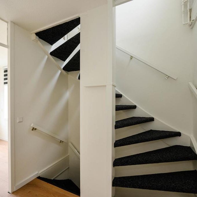 Veendamstraat 26, Stedenwijk Noord, 1324AW, Almere - Photo 1