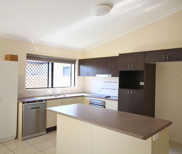 127 Summerland Dr, Deeragun QLD 4818 - House For Rent | Domain - Photo 4