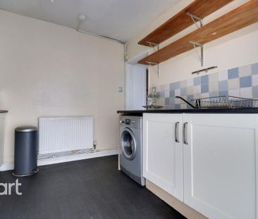 1 bedroom flat to rent - Photo 6