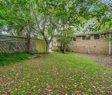 *** Quiet Street - 3 Bdrm ~ 1 Bath with Garage Behind Gates - Prime... - Photo 6