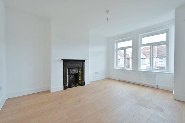 2 bedroom maisonette to rent - Photo 1