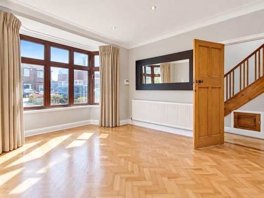 3 bedroom semi-detached house to rent - Photo 1