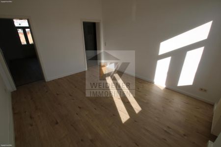 Sie suchen etwas Modernes? 2-Raum Wohnung mit neuer Einbauküche und neuem Boden! - Photo 3