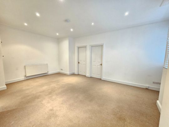 2 Bed Maisonette, Barry Road, SE22 - Photo 1