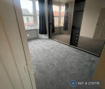 4 bedroom detached house to rent - Photo 4