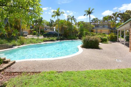 NEAT TOWNHOUSE WITH POOL IN COMPLEX - Photo 3