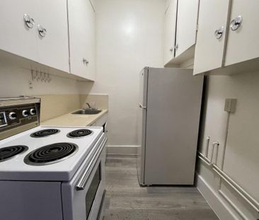 Regina Apartment near Cathedral Area - Photo 1