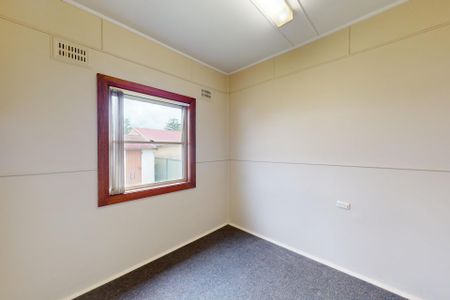 16 Silsoe Street, Mayfield NSW 2304 - Photo 2