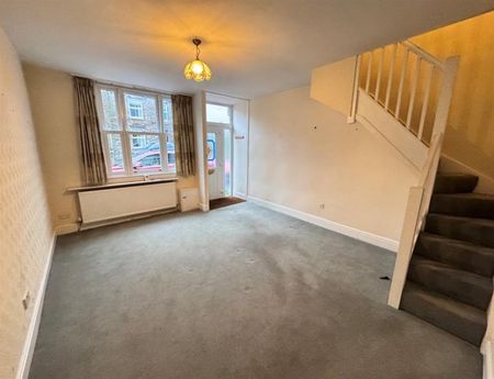 3 Bedroom Semi Detached To Let - Photo 2