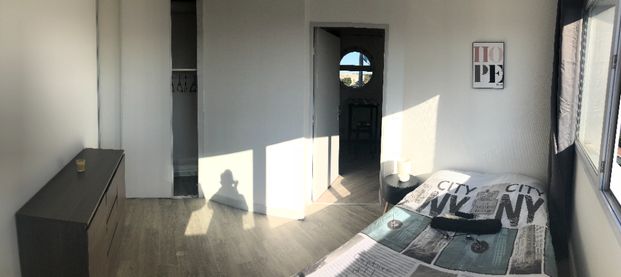 A 200M de l'Université, T2 Meublé en dernier étage d'une Résidence récente avec balcon couvert, vue Pyrénées, cave et parking privé, - Photo 1