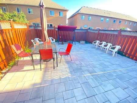 For Lease - 102 Lucena Crescent, Vaughan, Ontario - Photo 2