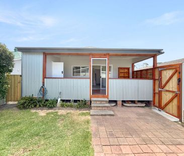 17 Ninth Street, Adamstown - Photo 6