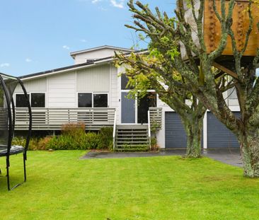 This modern four-bedroom, two-bathroom home offers the perfect blen... - Photo 2